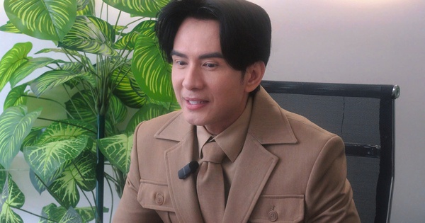 Đan Trường ở tuổi 50: Vẫn trẻ trung, bận rộn đi hát và lấn sân kinh doanh - hình ảnh - okvipjl.com Đan Trường ở tuổi 50: Vẫn trẻ trung, bận rộn đi hát và lấn sân kinh doanh - hình ảnh - okvipjl.com