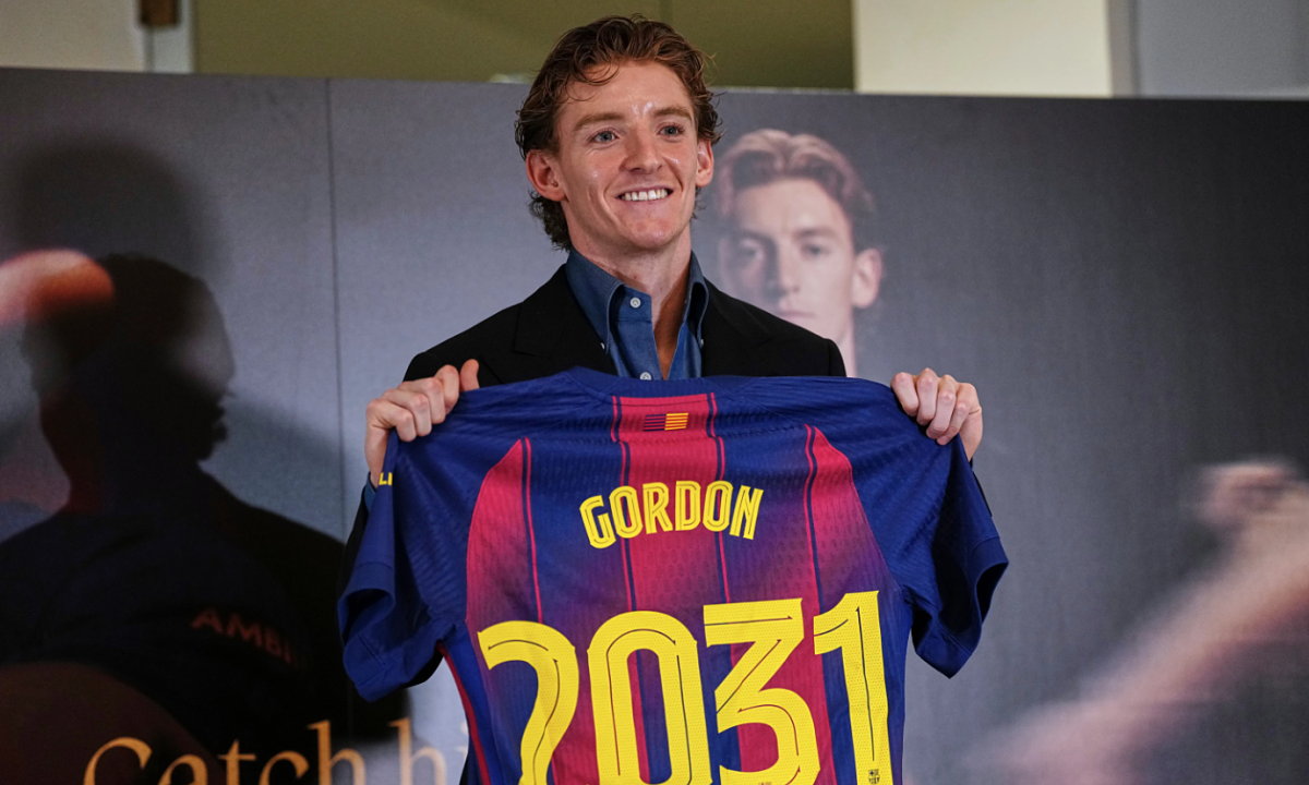 Gordon háo hức đá cùng Yamal tại Barca sau khi chính thức gia nhập - hình ảnh - okvipjl.com Gordon háo hức đá cùng Yamal tại Barca sau khi chính thức gia nhập - hình ảnh - okvipjl.com