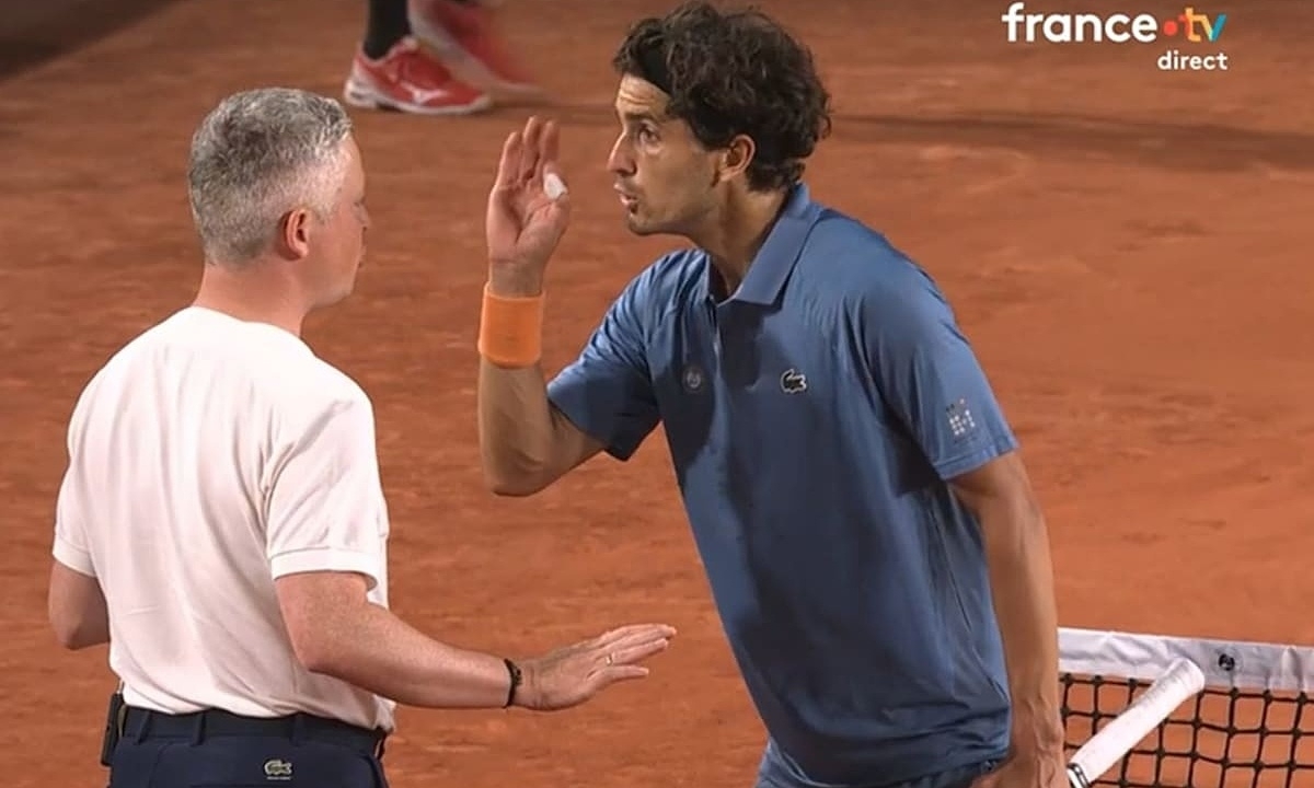 Tranh cãi căng thẳng về vết bóng ở Roland Garros 2026: Herbert nổi nóng, Sonego giành vé đi tiếp - hình ảnh - okvipjl.com Tranh cãi căng thẳng về vết bóng ở Roland Garros 2026: Herbert nổi nóng, Sonego giành vé đi tiếp - hình ảnh - okvipjl.com