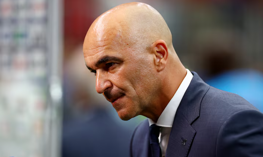 HLV Bồ Đào Nha bị chỉ trích vì ‘sợ’ không dám thay Ronaldo tại World Cup 2026 - hình ảnh - okvipjl.com HLV Bồ Đào Nha bị chỉ trích vì ‘sợ’ không dám thay Ronaldo tại World Cup 2026 - hình ảnh - okvipjl.com