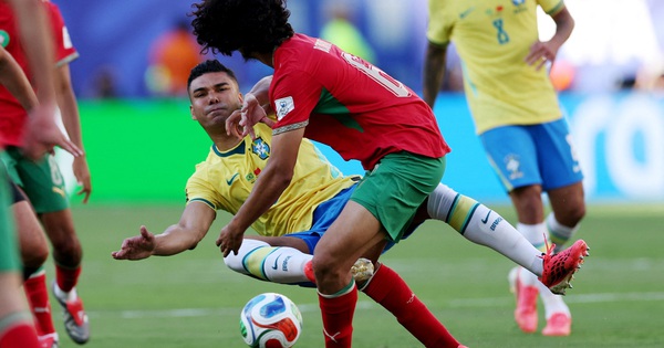 Casemiro bị chỉ trích dữ dội sau màn trình diễn thất vọng cùng Brazil tại World Cup 2026 - hình ảnh - okvipjl.com Casemiro bị chỉ trích dữ dội sau màn trình diễn thất vọng cùng Brazil tại World Cup 2026 - hình ảnh - okvipjl.com