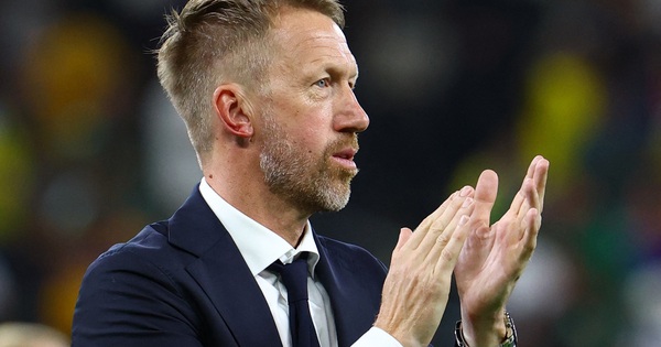 HLV Graham Potter chảy máu tai sau trận thắng Tunisia: Sự thật đằng sau khoảnh khắc gây sốc? - hình ảnh - okvipjl.com HLV Graham Potter chảy máu tai sau trận thắng Tunisia: Sự thật đằng sau khoảnh khắc gây sốc? - hình ảnh - okvipjl.com