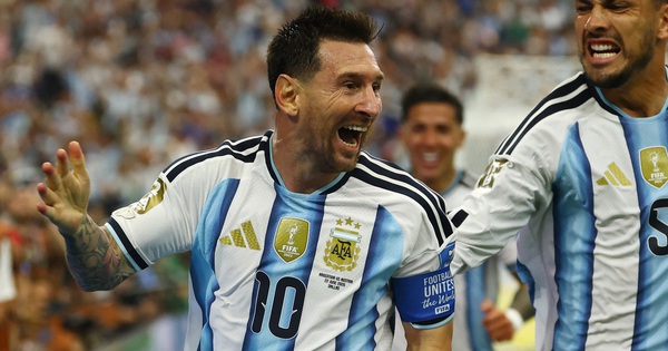 Messi đảo ngược tình thế trong cuộc đua Vua phá lưới World Cup: Bỏ xa Ronaldo, kém một người - hình ảnh - okvipjl.com