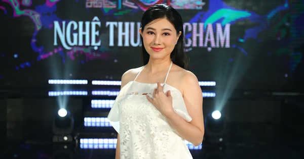 NSND Quế Trân và Võ Hạ Trâm thổi làn gió mới cho cải lương - hình ảnh - okvipjl.com NSND Quế Trân và Võ Hạ Trâm thổi làn gió mới cho cải lương - hình ảnh - okvipjl.com