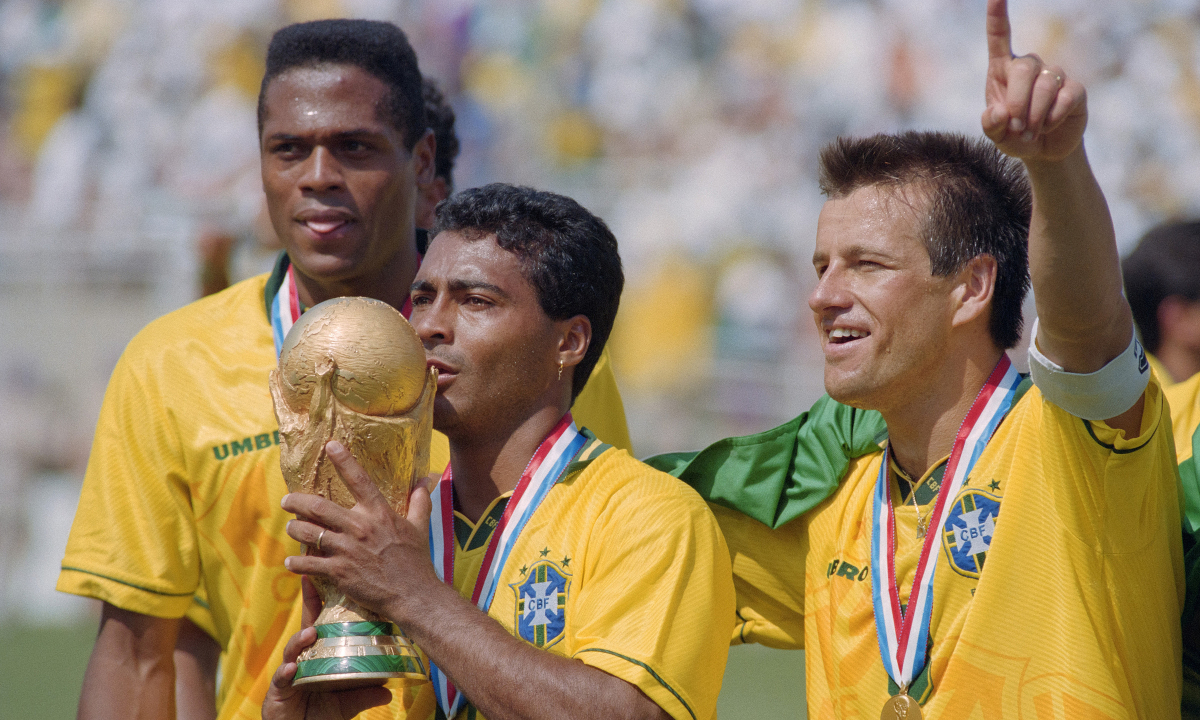 Romario: ‘Áp lực sẽ là động lực để Brazil vô địch World Cup’ - hình ảnh - okvipjl.com Romario: ‘Áp lực sẽ là động lực để Brazil vô địch World Cup’ - hình ảnh - okvipjl.com