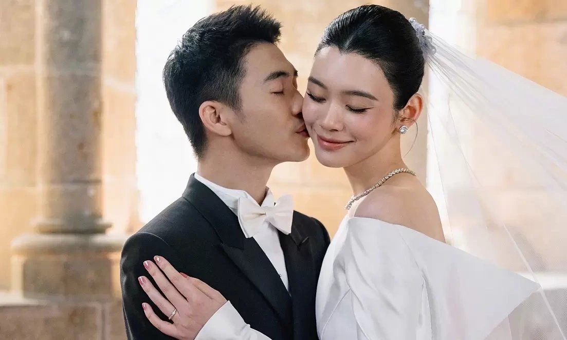 Váy cưới thuần khiết của con dâu tỷ phú: Hề Mộng Dao và lựa chọn tối giản đầy tinh tế - hình ảnh - okvipjl.com