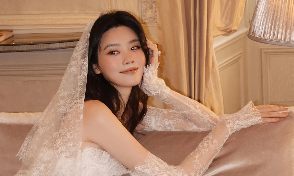 Nhà cái cá cược số 1 OKVIP đồng hành cùng tin giải trí nóng: Hề Mộng Dao diện váy cưới Việt - hình ảnh - okvipjl.com Nhà cái cá cược số 1 OKVIP đồng hành cùng tin giải trí nóng: Hề Mộng Dao diện váy cưới Việt - hình ảnh - okvipjl.com