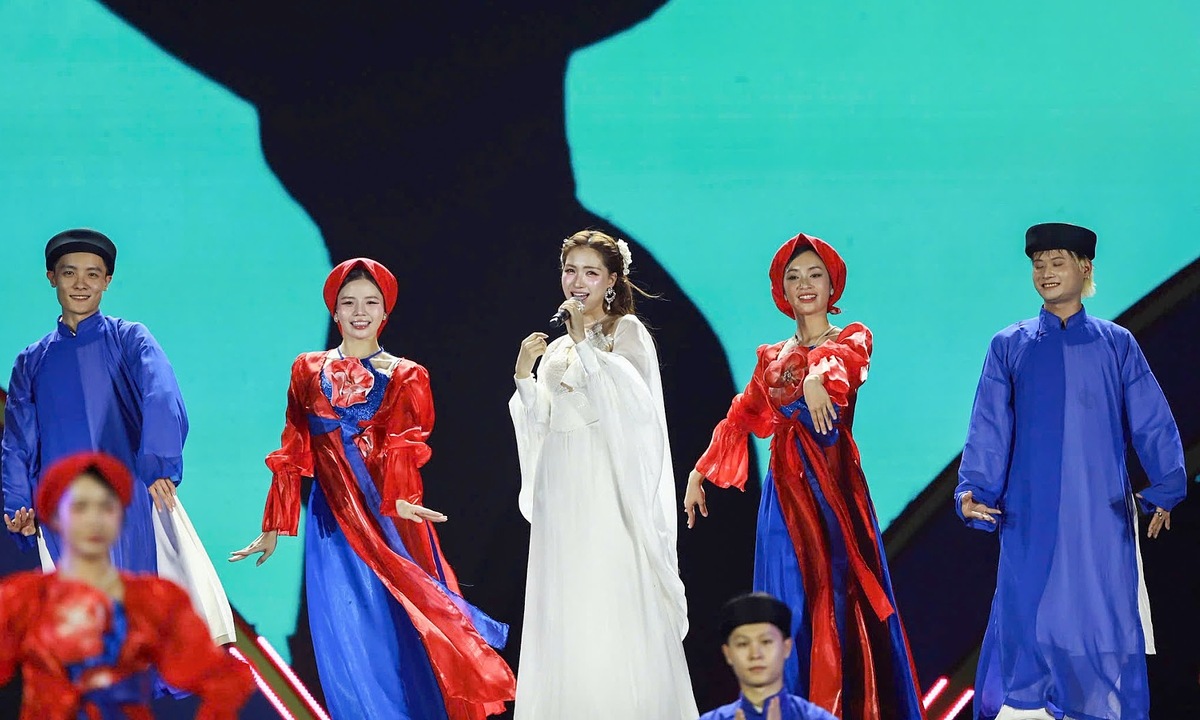 Thưởng tân thủ OKVIP: Hòa Minzy khuấy động hàng chục nghìn khán giả tại concert Thanh xuân - hình ảnh - okvipjl.com