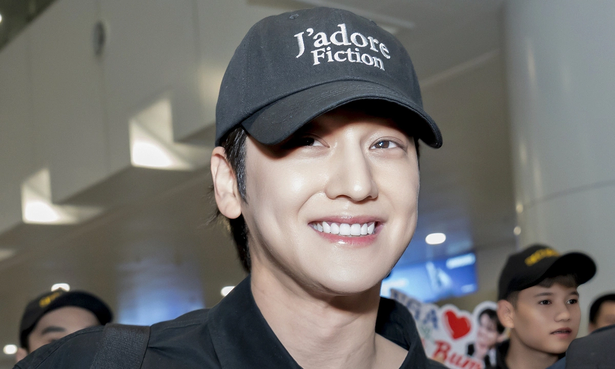 OKVIP baccarat: Mỹ nam ‘Vườn sao băng’ Kim Bum đến Hà Nội, fan Việt háo hức - hình ảnh - okvipjl.com OKVIP baccarat: Mỹ nam ‘Vườn sao băng’ Kim Bum đến Hà Nội, fan Việt háo hức - hình ảnh - okvipjl.com