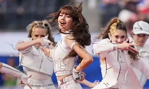 Lisa khuấy động lễ khai mạc World Cup 2026 tại Mỹ với màn trình diễn bốc lửa - hình ảnh - okvipjl.com Lisa khuấy động lễ khai mạc World Cup 2026 tại Mỹ với màn trình diễn bốc lửa - hình ảnh - okvipjl.com