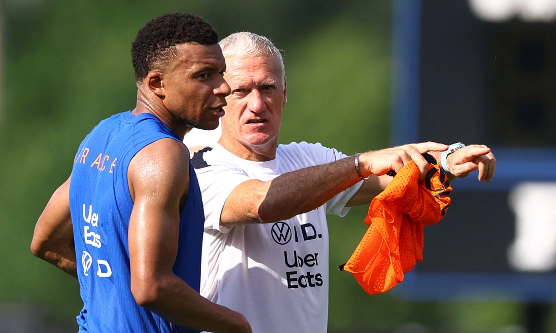 Deschamps: ‘Sự nổi tiếng không làm Mbappe thay đổi’: góc nhìn mới cho người chơi Việt - hình ảnh - okvipjl.com