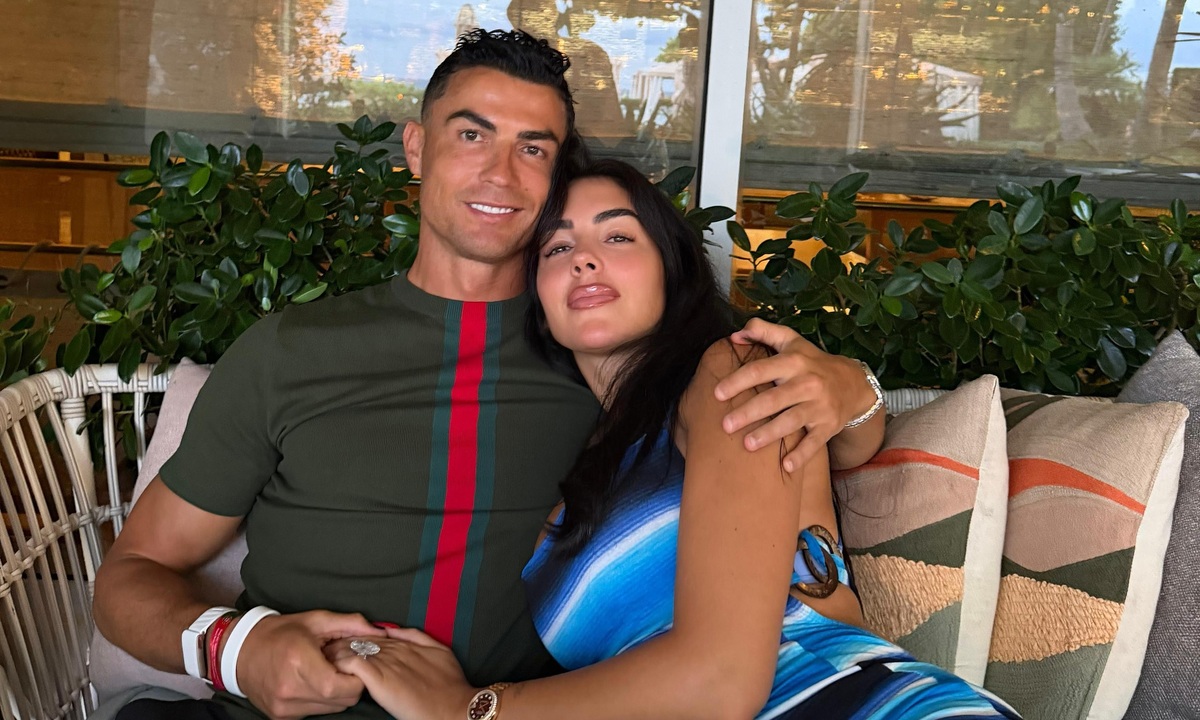 10 Năm Đồng Hành Của Ronaldo Và Georgina: Hành Trình Từ Gặp Gỡ Đến Gắn Kết - hình ảnh - okvipjl.com