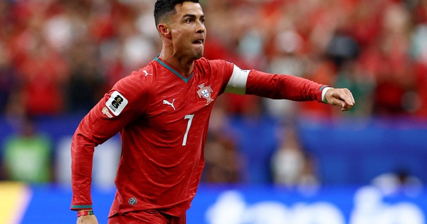 Nhà cái không chặn cập nhật: Ronaldo lập cú đúp, Bồ Đào Nha đại thắng Uzbekistan 5-0 - hình ảnh - okvipjl.com Nhà cái không chặn cập nhật: Ronaldo lập cú đúp, Bồ Đào Nha đại thắng Uzbekistan 5-0 - hình ảnh - okvipjl.com