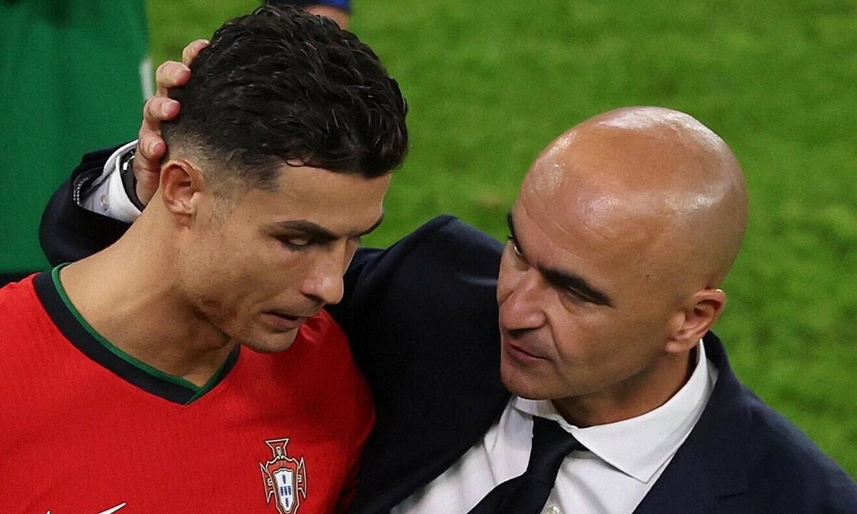 Shearer: ‘HLV Bồ Đào Nha không dám thay Ronaldo’ - hình ảnh - okvipjl.com Shearer: ‘HLV Bồ Đào Nha không dám thay Ronaldo’ - hình ảnh - okvipjl.com