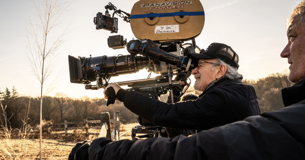 Bom tấn vừa ra mắt của Steven Spielberg gây tranh cãi: góc nhìn mới cho người chơi Việt - hình ảnh - okvipjl.com Bom tấn vừa ra mắt của Steven Spielberg gây tranh cãi: góc nhìn mới cho người chơi Việt - hình ảnh - okvipjl.com