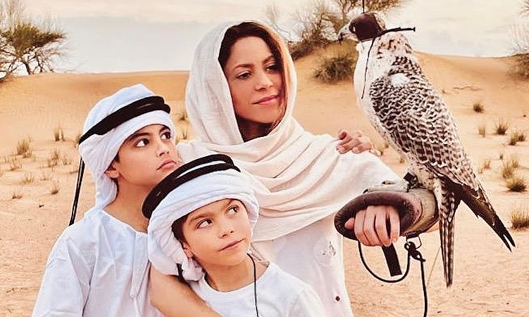 Shakira và Hành Trình Làm Mẹ Đơn Thân: Cân Bằng Giữa Nuôi Dạy Con và Sự Nghiệp - hình ảnh - okvipjl.com Shakira và Hành Trình Làm Mẹ Đơn Thân: Cân Bằng Giữa Nuôi Dạy Con và Sự Nghiệp - hình ảnh - okvipjl.com