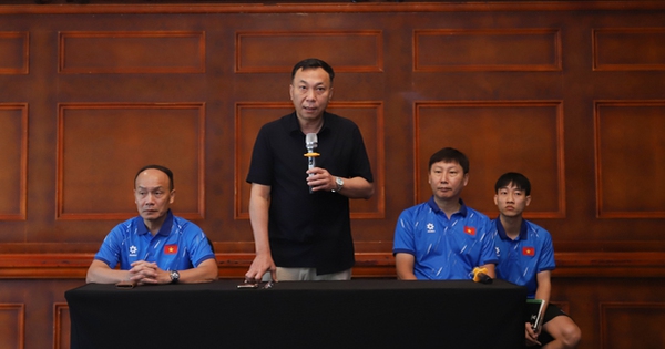 Chủ tịch VFF Trần Quốc Tuấn đặt mục tiêu ‘khủng’ cho đội tuyển Việt Nam tại AFF Cup 2026 - hình ảnh - okvipjl.com Chủ tịch VFF Trần Quốc Tuấn đặt mục tiêu ‘khủng’ cho đội tuyển Việt Nam tại AFF Cup 2026 - hình ảnh - okvipjl.com