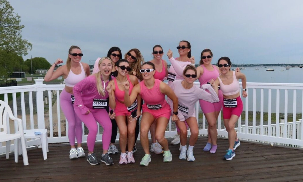 Cô dâu tổ chức tiệc độc thân bằng chạy half marathon – xu hướng mới giữa làn sóng yêu thể thao - hình ảnh - okvipjl.com