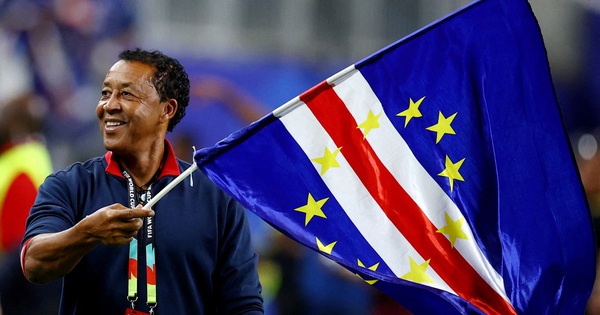 HLV Cabo Verde xúc động tạm biệt World Cup, dành lời khen đặc biệt cho Argentina - hình ảnh - okvipjl.com HLV Cabo Verde xúc động tạm biệt World Cup, dành lời khen đặc biệt cho Argentina - hình ảnh - okvipjl.com
