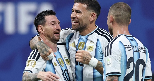 Messi vỡ òa cảm xúc khi Argentina ngược dòng vào tứ kết World Cup 2026 - hình ảnh - okvipjl.com Messi vỡ òa cảm xúc khi Argentina ngược dòng vào tứ kết World Cup 2026 - hình ảnh - okvipjl.com