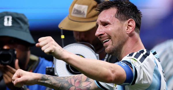 Messi nước mắt ràn rụa khi Argentina thắng nghẹt thở Ai Cập: Cảm xúc vỡ òa của nhà vua!: góc nhìn mới cho người chơi Việt - hình ảnh - okvipjl.com Messi nước mắt ràn rụa khi Argentina thắng nghẹt thở Ai Cập: Cảm xúc vỡ òa của nhà vua!: góc nhìn mới cho người chơi Việt - hình ảnh - okvipjl.com