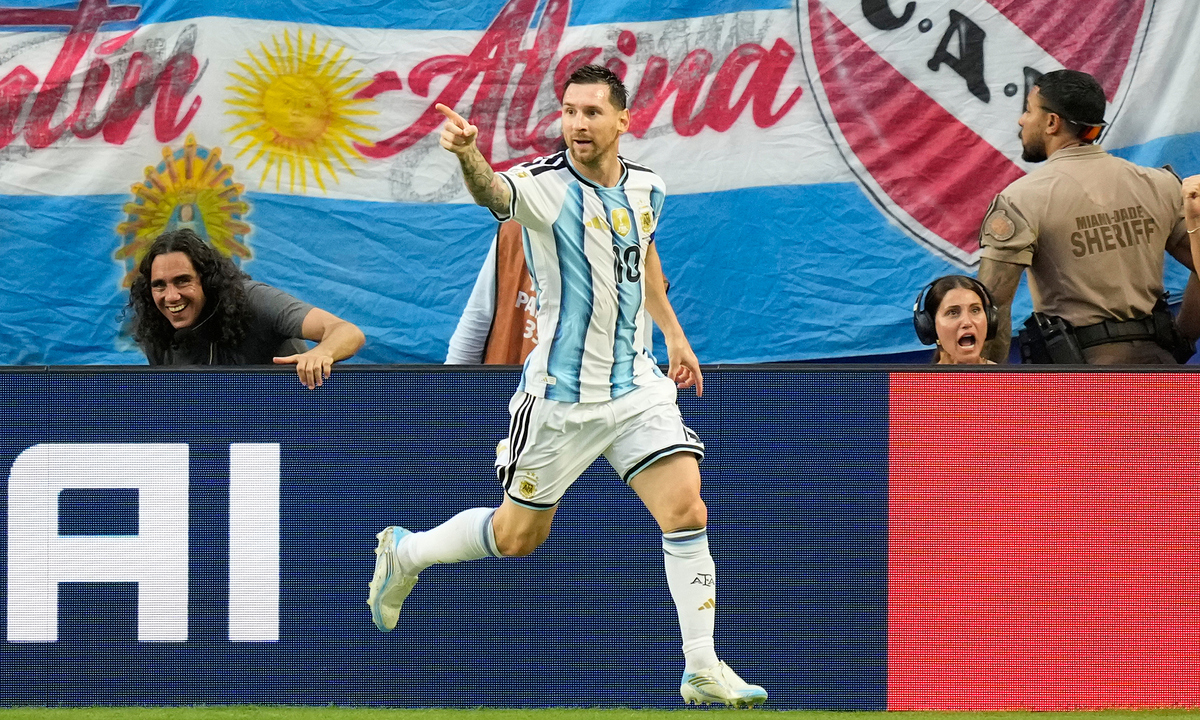 OKVIP cược bóng đá: Messi lập siêu phẩm, Argentina vào tứ kết World Cup 2026 - hình ảnh - okvipjl.com OKVIP cược bóng đá: Messi lập siêu phẩm, Argentina vào tứ kết World Cup 2026 - hình ảnh - okvipjl.com