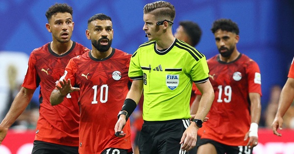 Trọng tài xử ép Ai Cập, mở đường cho Argentina vào tứ kết World Cup? - hình ảnh - okvipjl.com Trọng tài xử ép Ai Cập, mở đường cho Argentina vào tứ kết World Cup? - hình ảnh - okvipjl.com